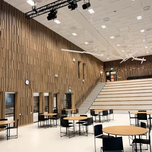 Bardu skole- Spilepanel levert av Otretek