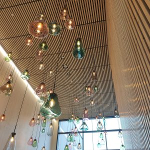 Heradsbygda omsorgssenter – spilepanel levert av Otretek.